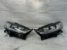 Laden Sie das Bild in den Galerie-Viewer, Frontscheinwerfer Ford Mondeo Ein Stück (Rechts oder Links) Headlight SCH8248987448qr