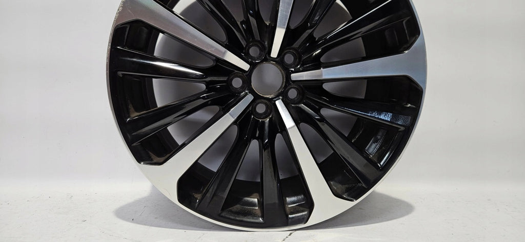 1x Alufelge 20 Zoll 8.0" 5x114.3 35ET Glanz Toyota Highlander Rim Wheel FEL8989808994ic