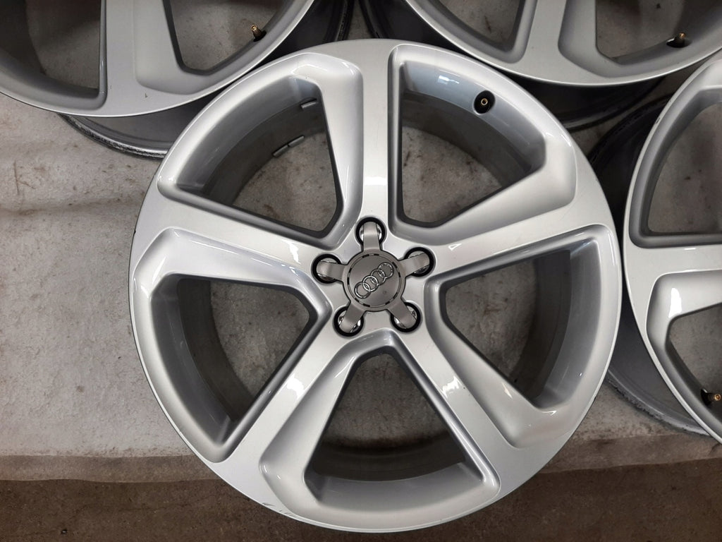 4x Alufelge 20 Zoll 8.5" 5x112 33ET Glanz Silber 8R0601025CJ Audi C7 A4 B8 FEL1295113583zw