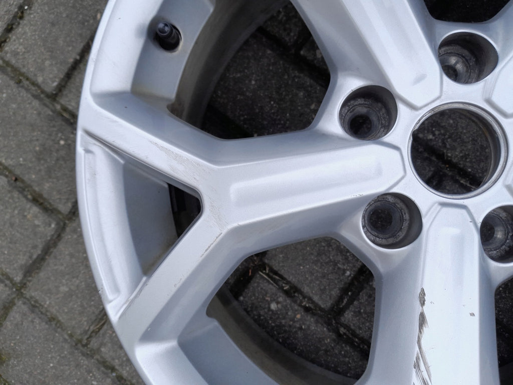 1x Alufelge 17 Zoll 7.0" 5x114.3 40ET 403008932R Renault III Talisman Captur FEL9380841181en