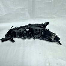Laden Sie das Bild in den Galerie-Viewer, Frontscheinwerfer Toyota Corolla 29746 Links Scheinwerfer Headlight SCH4757746141tg