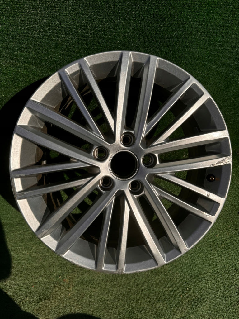 1x Alufelge 17 Zoll 7.0" 5x112 54ET Glanz Silber 5K7601025A VW Golf VI I FEL9582802783dr