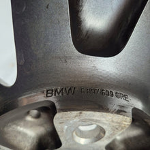 Laden Sie das Bild in den Galerie-Viewer, 1x Alufelge 16 Zoll 6.0" 5x112 6897609 BMW 1 F40 Mini F56 F55 Rim Wheel FEL7816093896ko