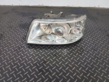 Laden Sie das Bild in den Galerie-Viewer, Frontscheinwerfer VW T5 Xenon Links Scheinwerfer Headlight SCH5068365668zo