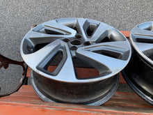 Laden Sie das Bild in den Galerie-Viewer, 1x Alufelge 17 Zoll 6.5&quot; 4x100 43ET Graphit 52910-1W850 Kia Rio Mg Rim Wheel