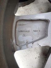 Laden Sie das Bild in den Galerie-Viewer, 1x Alufelge 18 Zoll 7.0&quot; 5x114.3 38ET Mitsubishi Rim Wheel