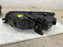 Laden Sie das Bild in den Galerie-Viewer, Frontscheinwerfer Skoda Octavia III 5E1941016D LED Rechts Scheinwerfer Headlight SCH8083463471te