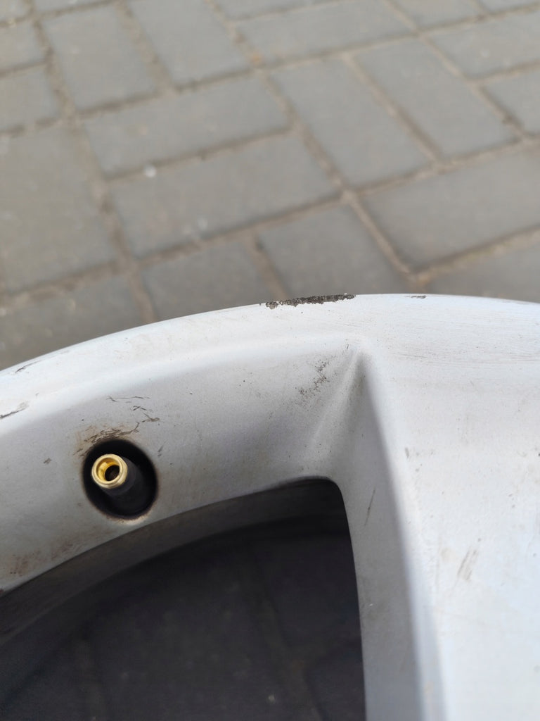 1x Alufelge 17 Zoll 7.5" 5x112 47ET Glanz Silber A2044010402 Mercedes-Benz FEL8052368077ao