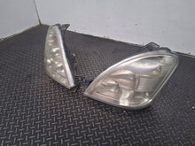 Laden Sie das Bild in den Galerie-Viewer, Frontscheinwerfer Iveco Daily III 69500010 Ein Satz Scheinwerfer Headlight SCH2823659855ha