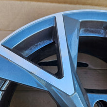 Laden Sie das Bild in den Galerie-Viewer, 1x Alufelge 17 Zoll 7.0" 5x100 43ET Glanz Graphit 82A601025AA Audi A1 Mg FEL5247959955yv