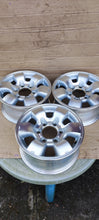 Load image into Gallery viewer, 1x Alufelge 15 Zoll 7.0" 6x139.7 40ET Glanz Silber Nissan Navara Rim Wheel FEL7964099172la