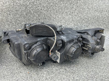 Load image into Gallery viewer, Frontscheinwerfer Volvo S80 I 8620662 8620663 Ein Stück (Rechts oder Links) SCH8254908413pp