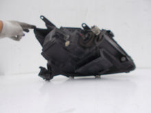 Laden Sie das Bild in den Galerie-Viewer, Frontscheinwerfer Toyota Avensis LED Links Scheinwerfer Headlight