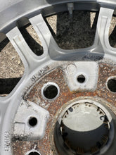 Load image into Gallery viewer, 1x Alufelge 18 Zoll 8.0" 5x114.3 20ET Glanz Silber 2283905 BMW E93 E60 E90 FEL9604459309rf