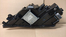 Laden Sie das Bild in den Galerie-Viewer, Frontscheinwerfer Skoda Octavia III 5E1941016D LED Rechts Scheinwerfer Headlight SCH3241968542yi