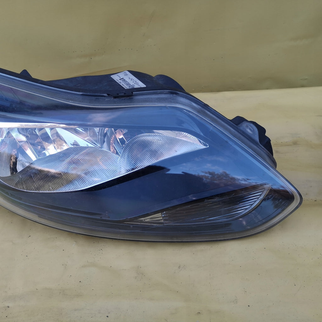 Frontscheinwerfer Ford Focus BM51-13W029-DK Rechts Scheinwerfer Headlight