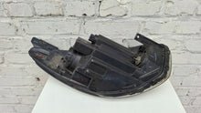 Load image into Gallery viewer, Frontscheinwerfer Hyundai I20 92101-4P500 Ein Stück (Rechts oder Links)