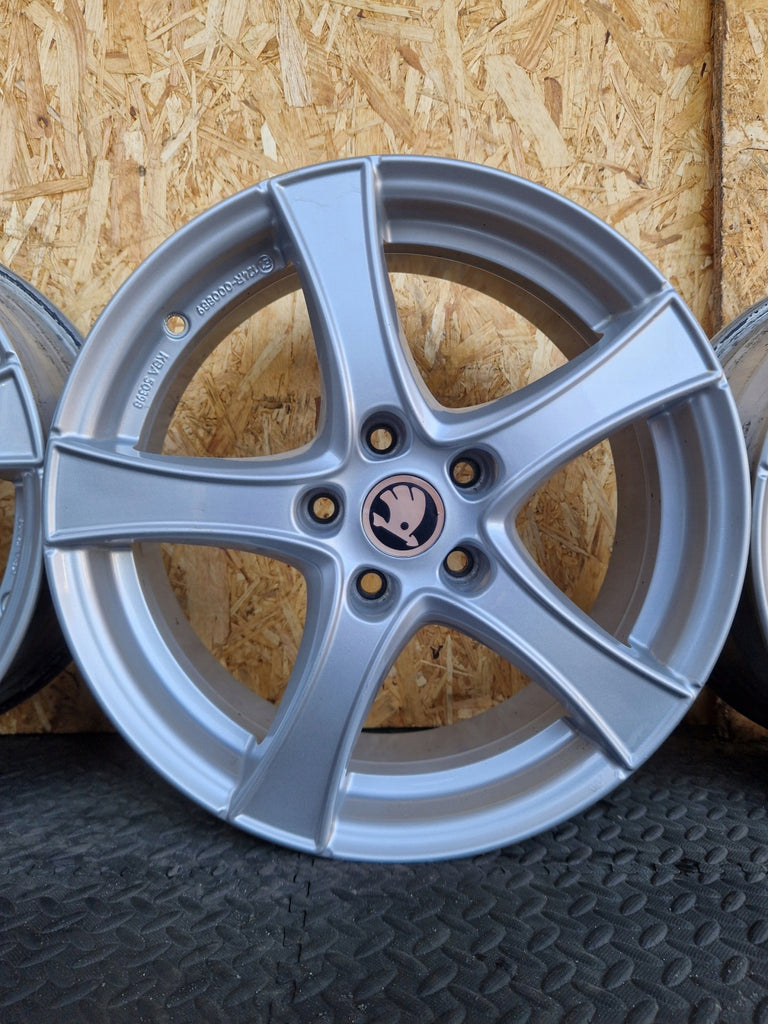 4x Alufelge 17 Zoll 6.5" 5x112 41ET Glanz Silber KBA50398 Audi I Rim Wheel FEL7658214849qm