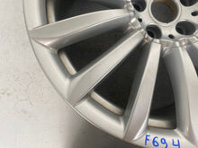 Load image into Gallery viewer, 1x Alufelge 19 Zoll 8.5" 5x112 25ET Glanz Silber 6861225 BMW 1 Rim Wheel FEL3862437267ql