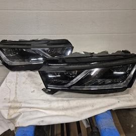 Frontscheinwerfer Skoda Octavia I 5E4941015B 5E4941016B Rechts Headlight SCH9760306009iq