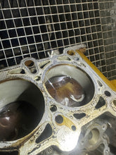 Load image into Gallery viewer, Motorblock Audi A6 C6 BDW 2.4 177PS 130kW Benzin Unkomplett MOT2647331484rb