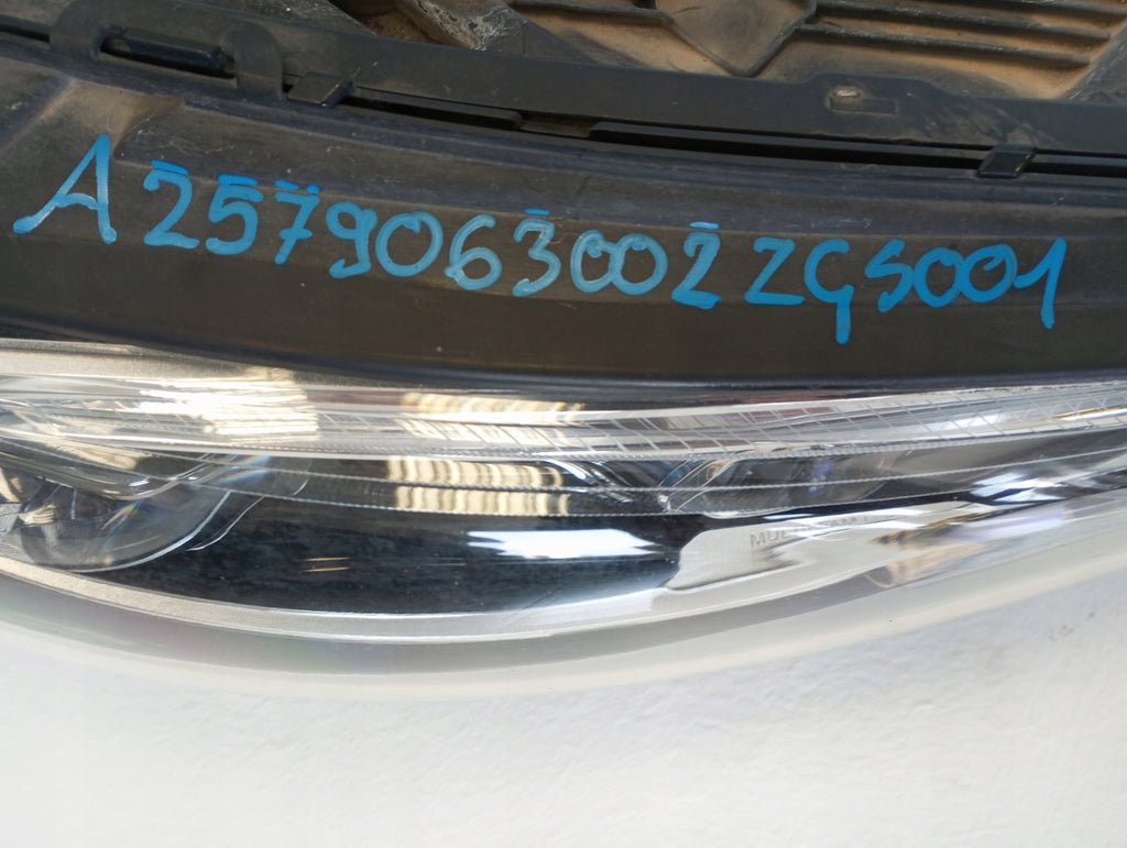 Frontscheinwerfer Mercedes-Benz Cls A2579068300 LED Rechts oder Links SCH1565968288gn