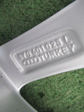 Laden Sie das Bild in den Galerie-Viewer, 1x Alufelge 17 Zoll 6.5" 5x112 43ET Glanz Silber 8Y0601025L Audi A3 Rim Wheel FEL8485600752kr