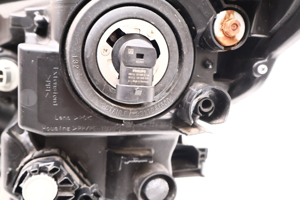 Frontscheinwerfer Toyota 1256871835 Rechts Scheinwerfer Headlight SCH8683147264yn