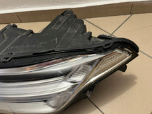 Laden Sie das Bild in den Galerie-Viewer, Frontscheinwerfer Volvo Xc90 32404715 Xenon Links Scheinwerfer Headlight