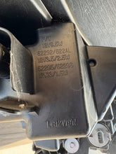 Laden Sie das Bild in den Galerie-Viewer, Frontscheinwerfer Honda Hr-V 100-62296 Full LED Links Scheinwerfer Headlight