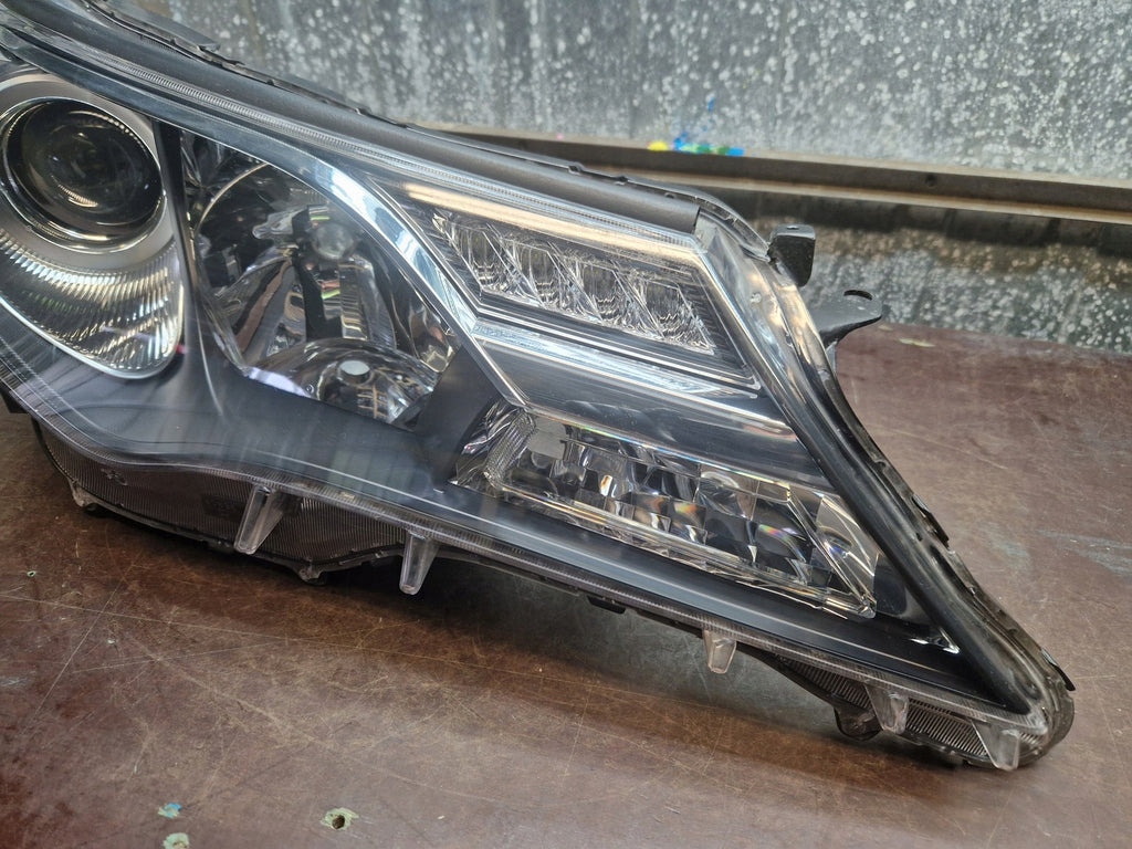 Frontscheinwerfer Toyota W0836 Ein Satz Scheinwerfer Headlight