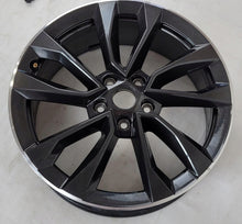 Load image into Gallery viewer, 1x Alufelge 18 Zoll 7.0" 5x112 45ET 57A601025AS Skoda Karoq Rim Wheel FEL3276013671ur