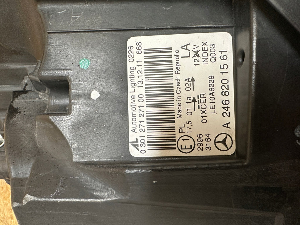 Frontscheinwerfer Mercedes-Benz W246 A2468201561 Links Scheinwerfer Headlight SCH4938434442zy