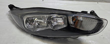 Laden Sie das Bild in den Galerie-Viewer, Frontscheinwerfer Ford Fiesta I C1BB-13W029-AE 6FB117-8B2D80 Rechts Headlight SCH8820095587uj