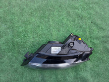 Laden Sie das Bild in den Galerie-Viewer, Frontscheinwerfer Audi A3 8P0941003 LED Links Scheinwerfer Headlight SCH3378909136gf