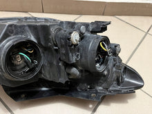 Load image into Gallery viewer, Frontscheinwerfer Hyundai I30 92101-2R000 Links Scheinwerfer Headlight SCH7062533719zz