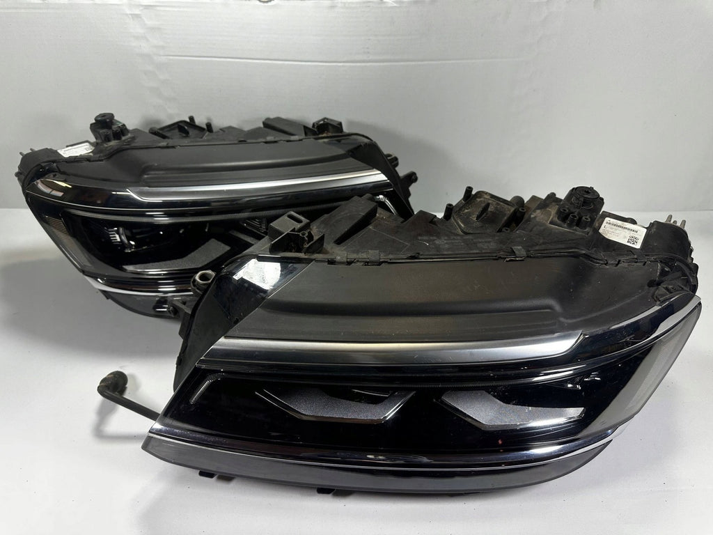 Frontscheinwerfer VW Tiguan 5NN941082C Ein Satz Scheinwerfer Headlight SCH8288916161yi