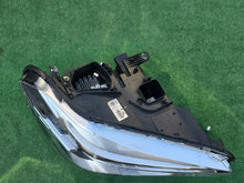 Load image into Gallery viewer, Frontscheinwerfer BMW X1 F48 6311-7472220-01 Full LED Rechts Headlight SCH7048850170oh