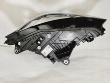Laden Sie das Bild in den Galerie-Viewer, Frontscheinwerfer BMW 2 Active Tourer 5A42247-01 LED Links Headlight SCH7471724016wz