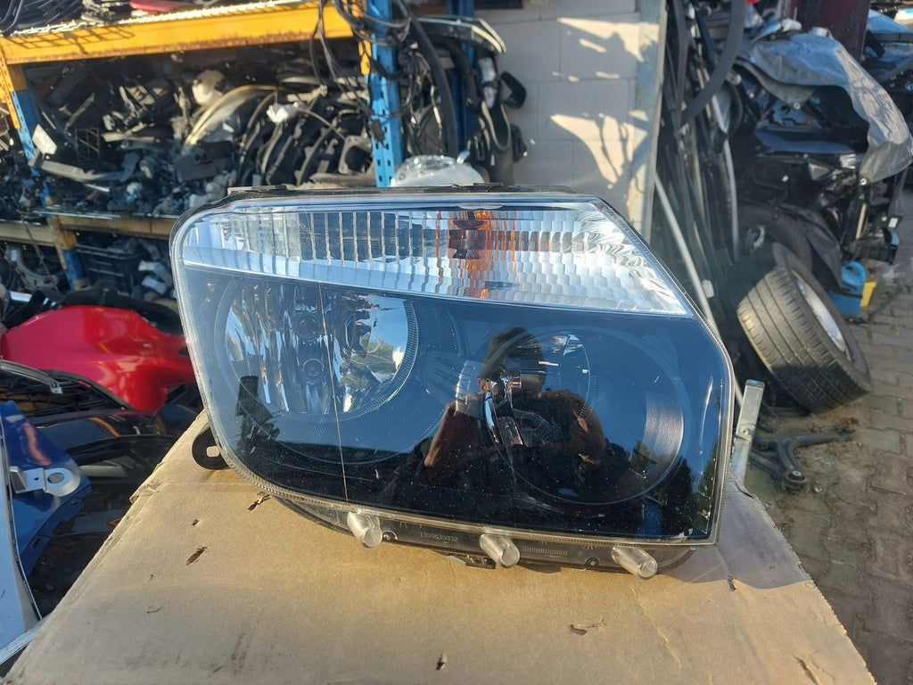 Frontscheinwerfer Dacia Duster 260107466R Rechts Scheinwerfer Headlight