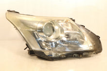 Laden Sie das Bild in den Galerie-Viewer, Frontscheinwerfer Toyota Avensis Rechts Scheinwerfer Headlight SCH6201366763mg