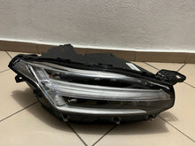 Laden Sie das Bild in den Galerie-Viewer, Frontscheinwerfer Volvo Xc90 I 31655708 Full LED Rechts Scheinwerfer Headlight SCH5552229571yr