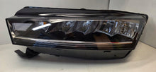 Laden Sie das Bild in den Galerie-Viewer, Frontscheinwerfer Skoda Octavia IV 5E4941015 LED Links Scheinwerfer Headlight SCH9419770761ct