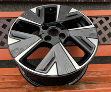 Load image into Gallery viewer, 1x Alufelge 17 Zoll 7.0" 4x108 32ET 9833892680 Opel Corsa F Rim Wheel FEL3636658194ot