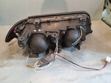 Laden Sie das Bild in den Galerie-Viewer, Frontscheinwerfer BMW E46 Xenon Ein Stück (Rechts oder Links) Headlight