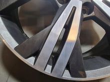Load image into Gallery viewer, 1x Alufelge 17 Zoll 6.0" 5x112 50ET Glanz Grau 2K5601025P Mg T-Roc Rim Wheel FEL9768557125wh