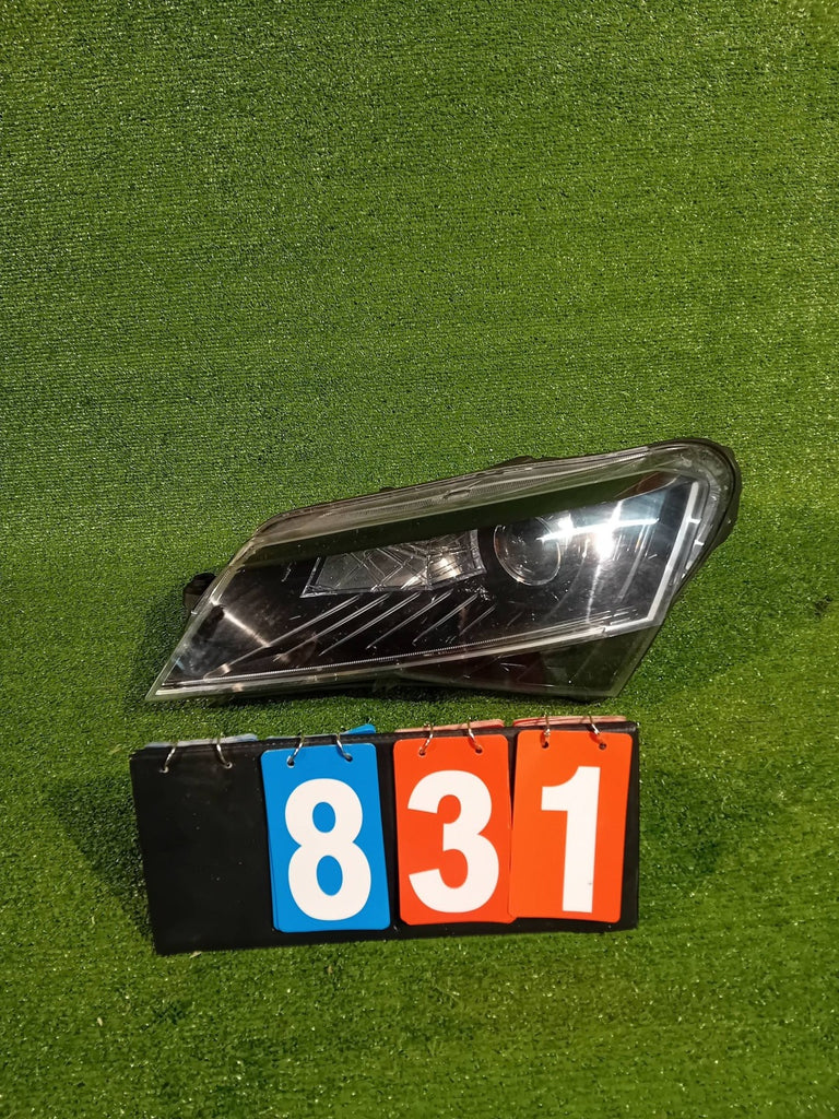 Frontscheinwerfer Skoda Superb III 3V1941015B Xenon Links Scheinwerfer Headlight SCH3914043504fs