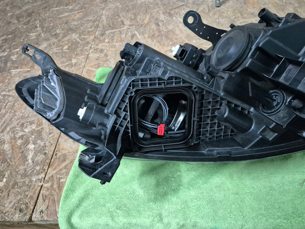 Frontscheinwerfer Renault Kadjar 260609857R Links Scheinwerfer Headlight SCH2571631447wd