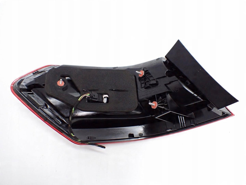 Rückleuchte Mercedes-Benz W212 S212 A2129066701 Rechts Rearlight