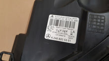 Laden Sie das Bild in den Galerie-Viewer, Frontscheinwerfer Mercedes-Benz W246 A2468205361 Links Scheinwerfer Headlight SCH1400998064zv
